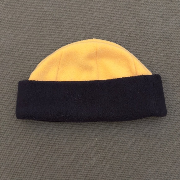 Vintage Casual Connections Fleece Beanie - Picture 1 of 4